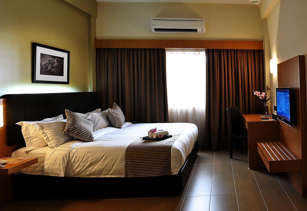 Bendahara Hotel @ Malacca City Экстерьер фото
