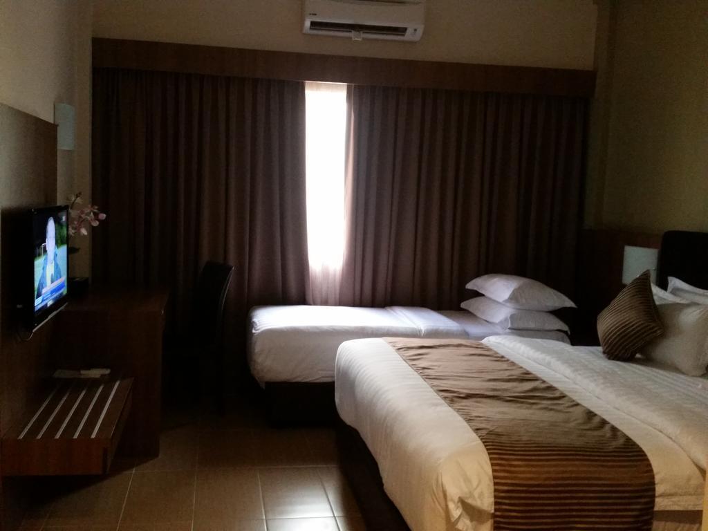 Bendahara Hotel @ Malacca City Экстерьер фото
