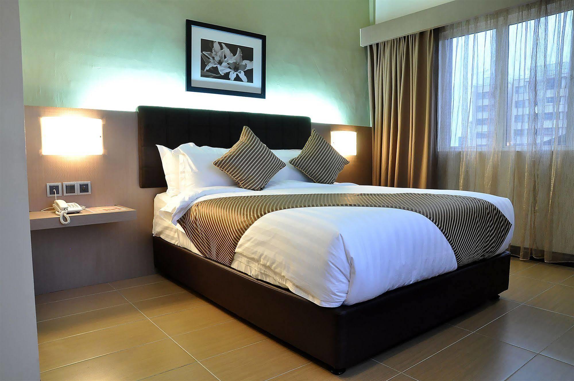 Bendahara Hotel @ Malacca City Экстерьер фото